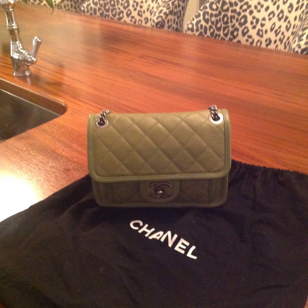 Brand New Authentic Chanel boy Bag.